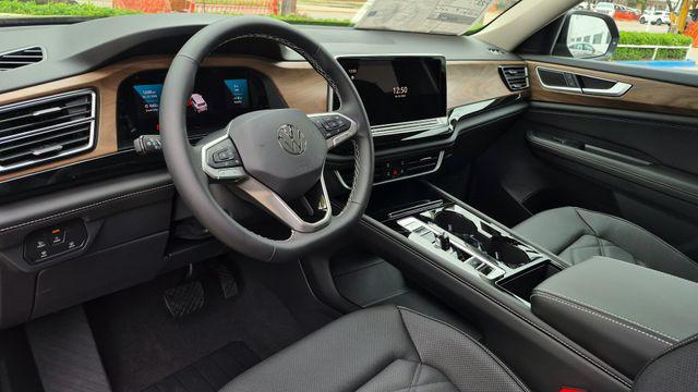 new 2026 Volkswagen Atlas car, priced at $44,045