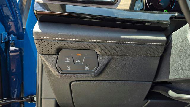new 2025 Volkswagen Atlas car, priced at $49,146