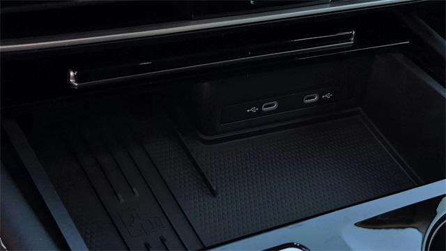 new 2026 Volkswagen Atlas car, priced at $43,478