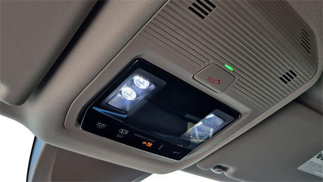 new 2026 Volkswagen Atlas car, priced at $43,478