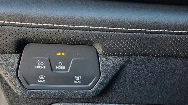 new 2026 Volkswagen Atlas car, priced at $43,478