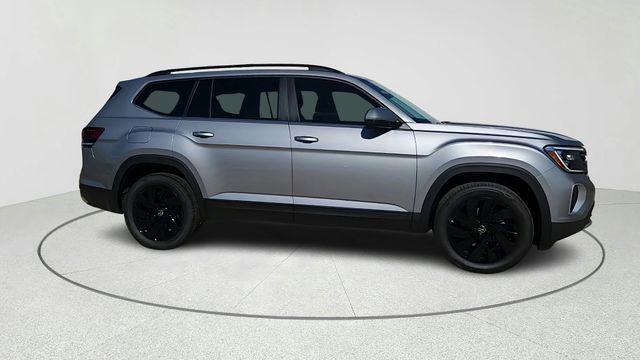 used 2025 Volkswagen Atlas car, priced at $42,839