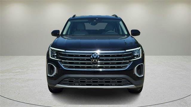 new 2026 Volkswagen Atlas car, priced at $37,036