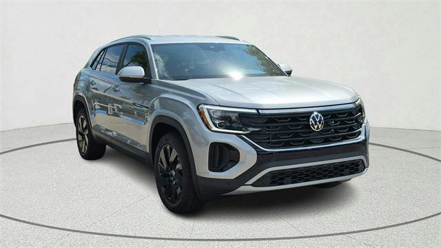 new 2026 Volkswagen Atlas Cross Sport car, priced at $43,374