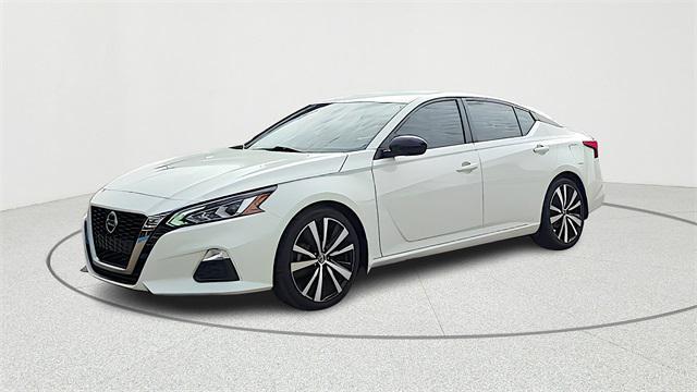 used 2020 Nissan Altima car, priced at $15,999