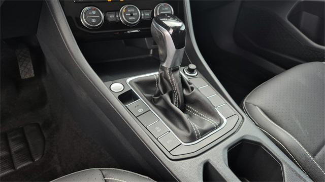 used 2023 Volkswagen Jetta car, priced at $21,090