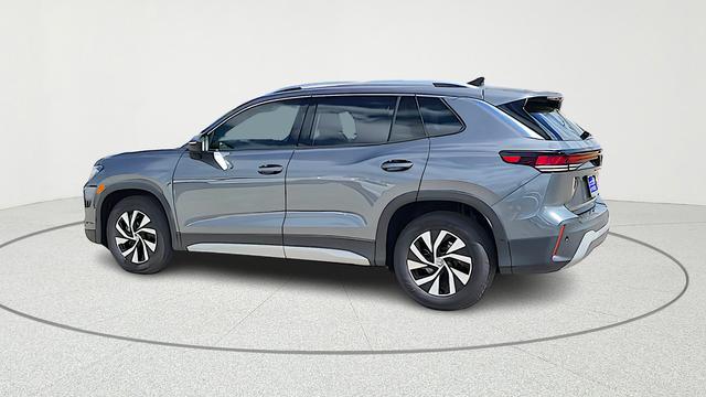 new 2026 Volkswagen Tiguan car, priced at $29,604