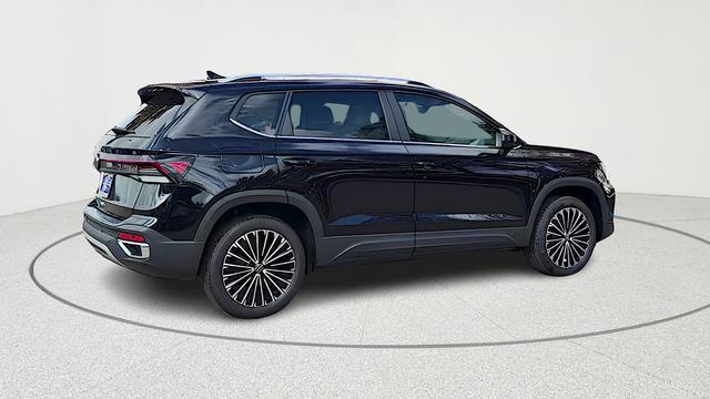 new 2026 Volkswagen Taos car, priced at $31,704