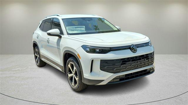 new 2025 Volkswagen Tiguan car, priced at $30,987