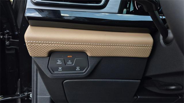 new 2026 Volkswagen Atlas Cross Sport car, priced at $36,930