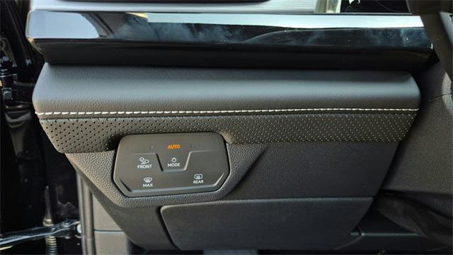 new 2026 Volkswagen Atlas Cross Sport car, priced at $42,267