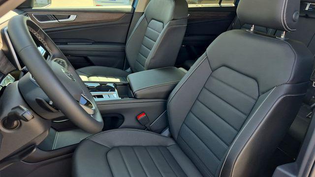 new 2026 Volkswagen Atlas car, priced at $47,598
