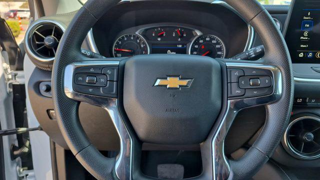 used 2025 Chevrolet Blazer car, priced at $25,999