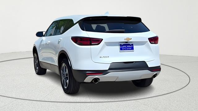 used 2025 Chevrolet Blazer car, priced at $25,999