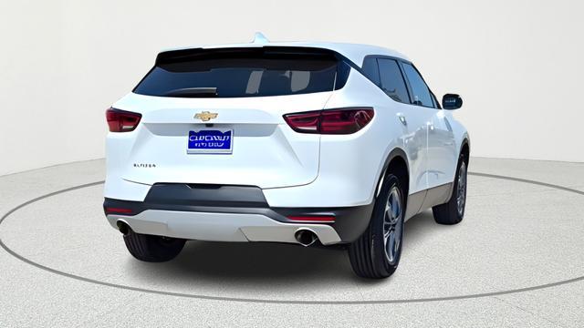 used 2025 Chevrolet Blazer car, priced at $25,999