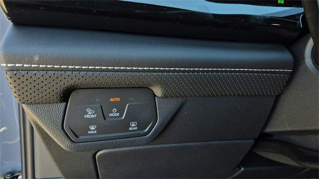 new 2026 Volkswagen Atlas Cross Sport car, priced at $42,495