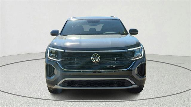 new 2026 Volkswagen Atlas Cross Sport car, priced at $42,495