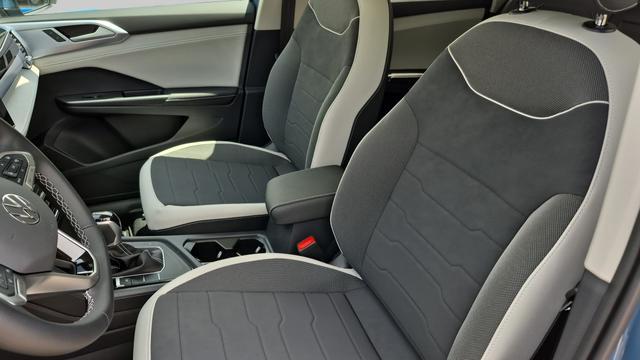 new 2025 Volkswagen Taos car, priced at $26,810