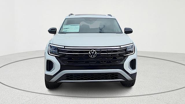 new 2026 Volkswagen Atlas car, priced at $48,862