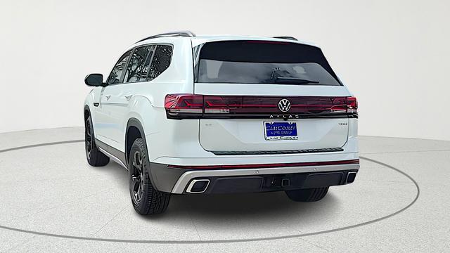 new 2026 Volkswagen Atlas car, priced at $48,862