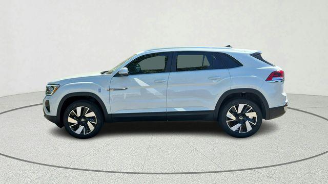 new 2026 Volkswagen Atlas Cross Sport car, priced at $40,260