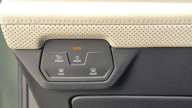new 2026 Volkswagen Atlas Cross Sport car, priced at $51,969