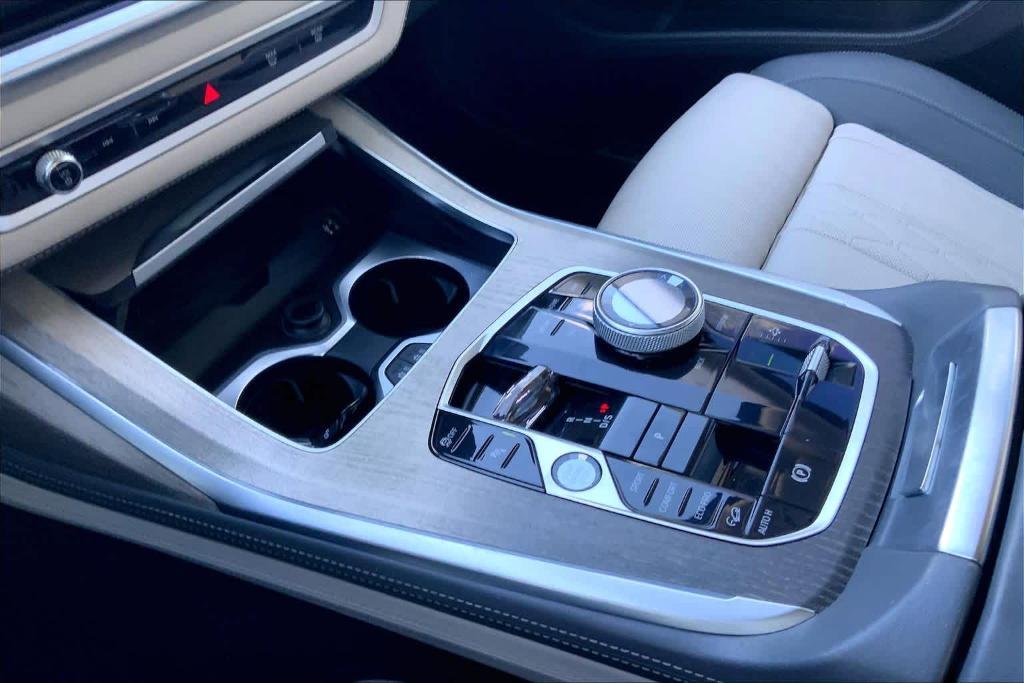 used 2024 BMW X7 car, priced at $79,900