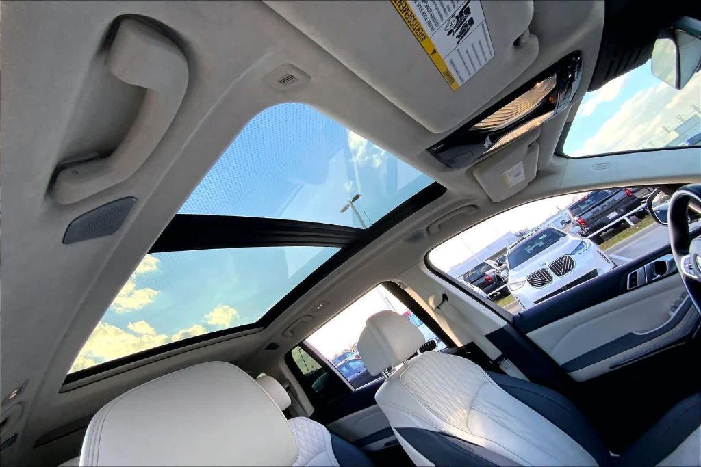 used 2024 BMW X7 car, priced at $79,900