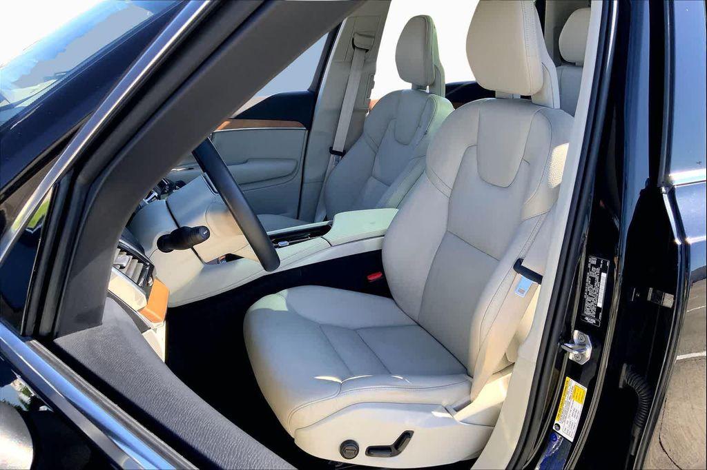used 2021 Volvo XC90 car, priced at $31,725