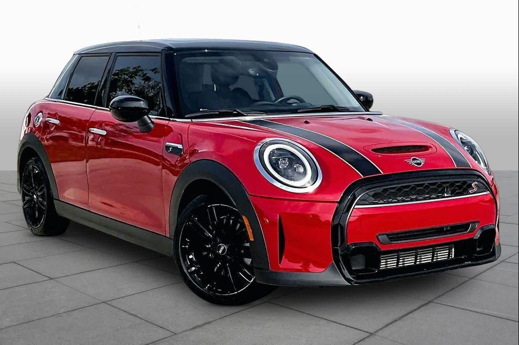 used 2024 MINI Hardtop car, priced at $27,213