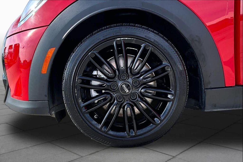 used 2024 MINI Hardtop car, priced at $27,213