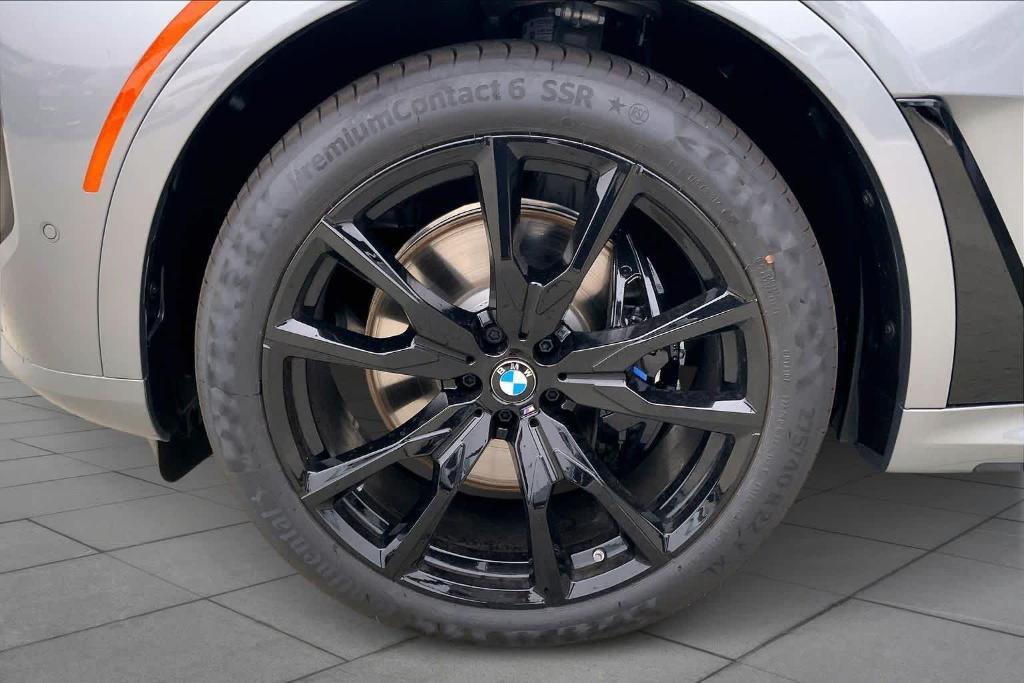 new 2026 BMW X7 car, priced at $99,160