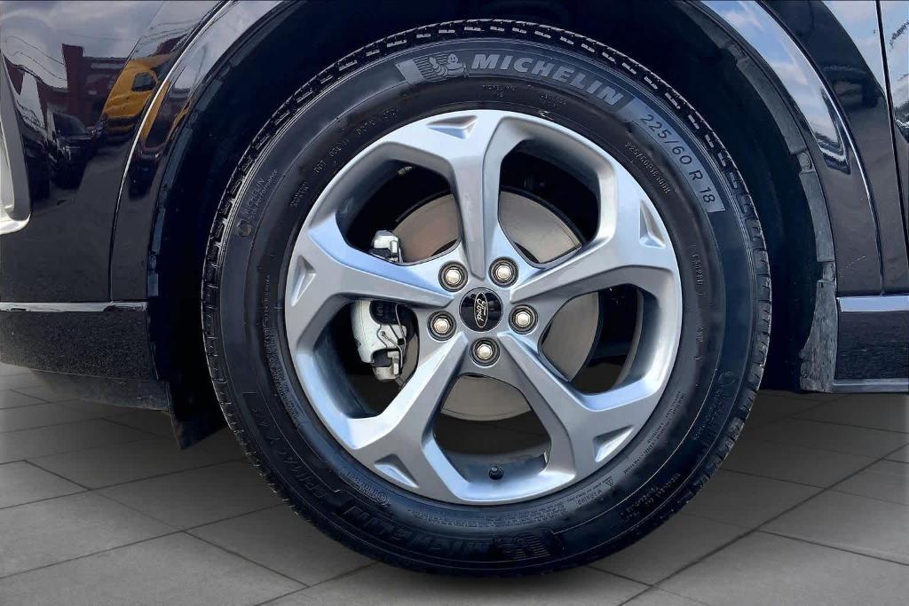 used 2024 Ford Escape car, priced at $22,700