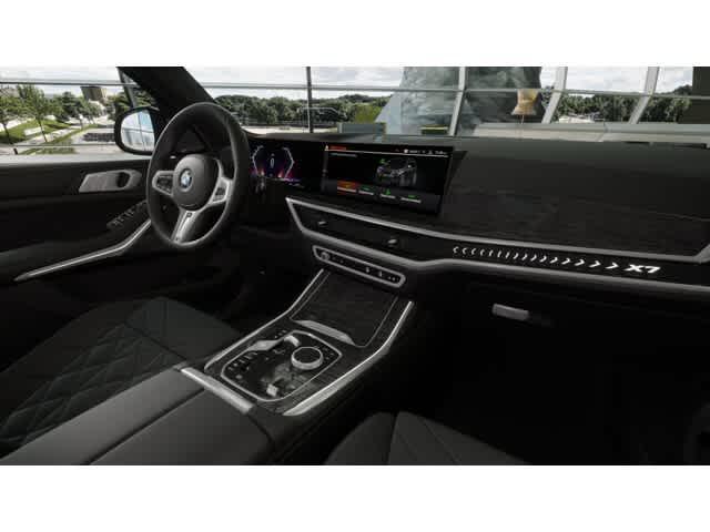 new 2026 BMW X7 car, priced at $100,115