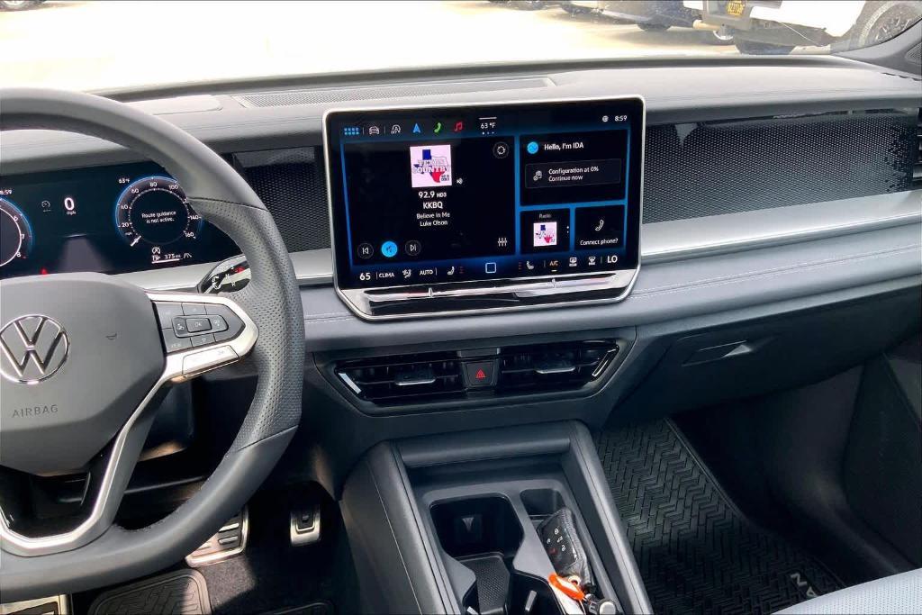 used 2025 Volkswagen Tiguan car, priced at $33,988