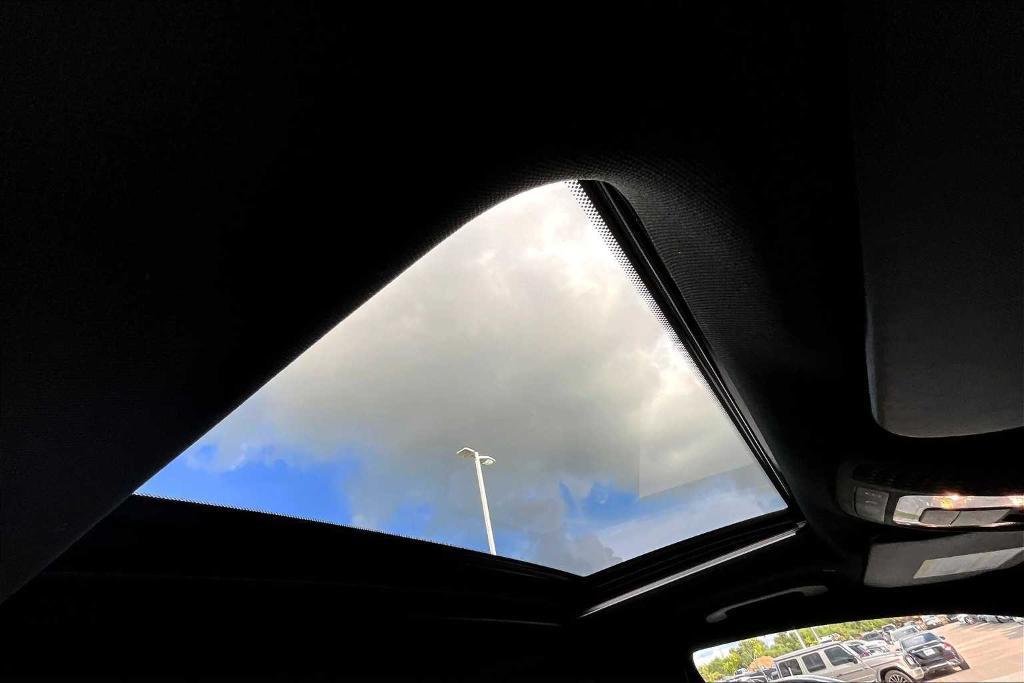 used 2020 Mercedes-Benz GLE 350 car, priced at $20,999