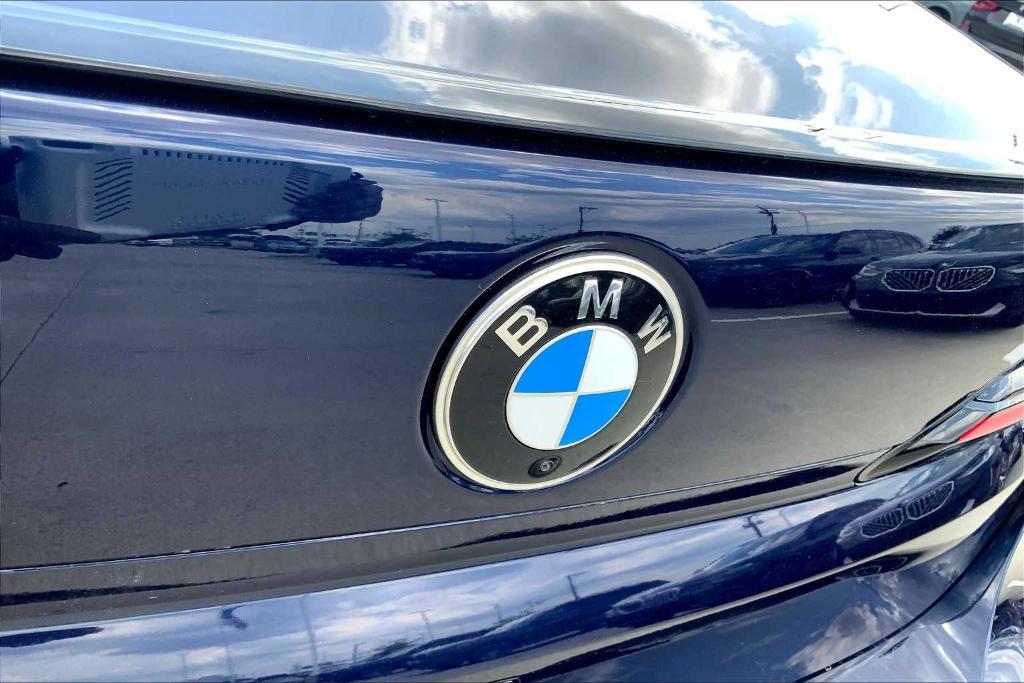 new 2025 BMW 760 car, priced at $119,293