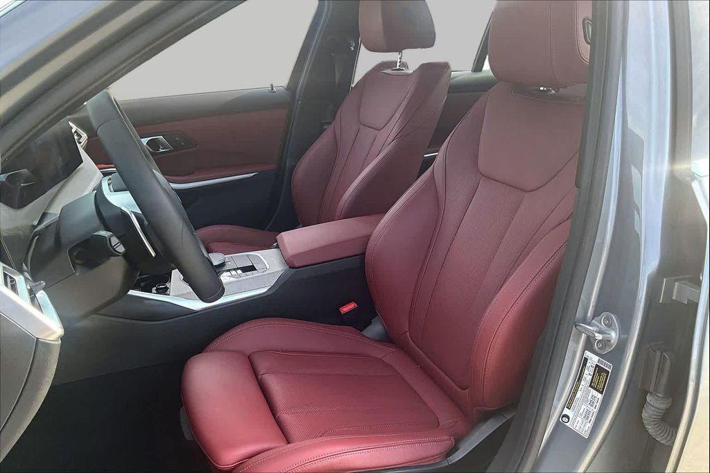 BMW 3 Series view 7