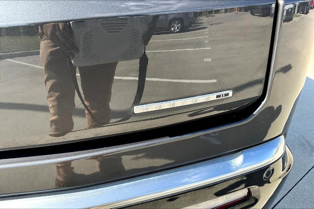 used 2022 Jeep Wagoneer car, priced at $31,995