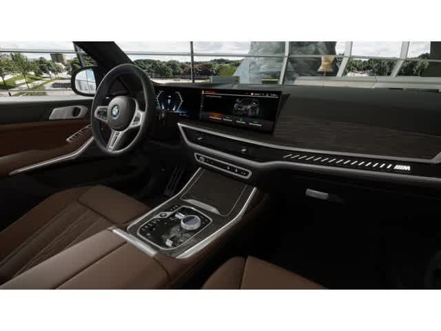 new 2026 BMW X7 car, priced at $122,540