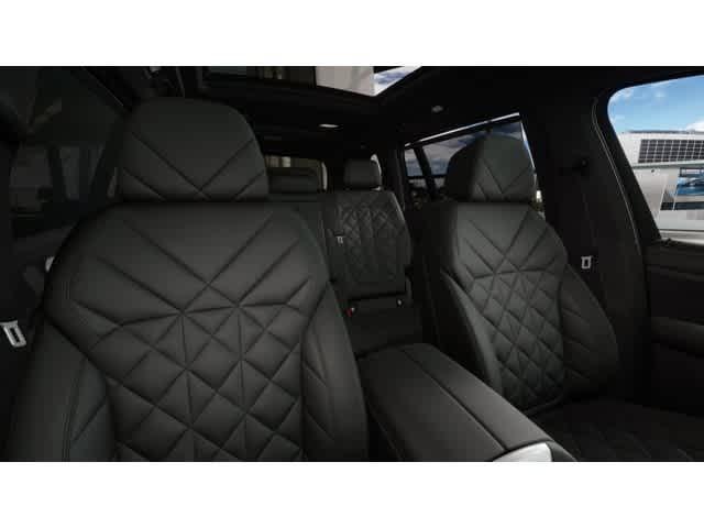 new 2026 BMW X7 car, priced at $100,655