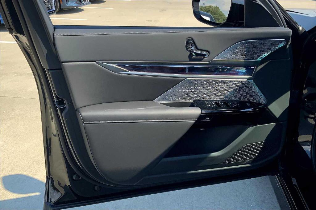 new 2026 BMW i7 car, priced at $114,888