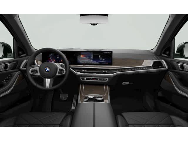 new 2026 BMW X7 car, priced at $100,470