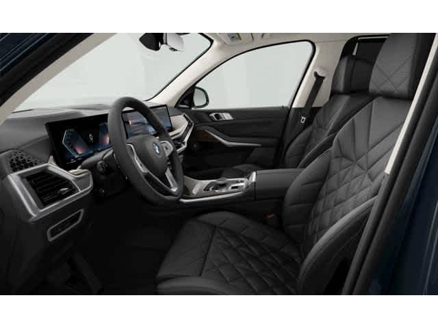 new 2026 BMW X7 car, priced at $95,695