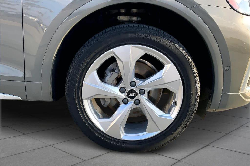 used 2023 Audi Q5 car, priced at $28,495