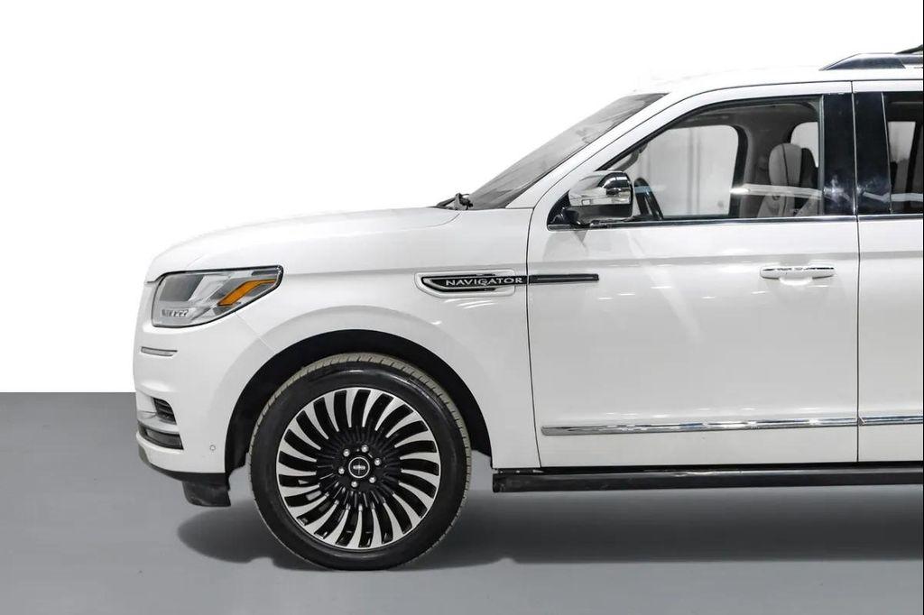 used 2021 Lincoln Navigator car, priced at $39,995