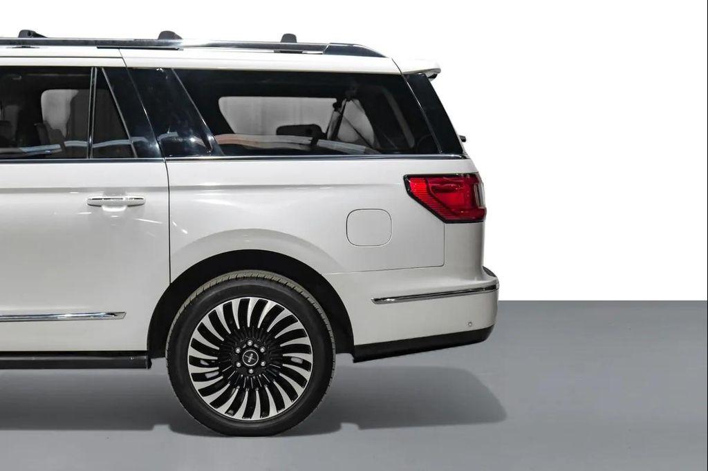 used 2021 Lincoln Navigator car, priced at $39,995