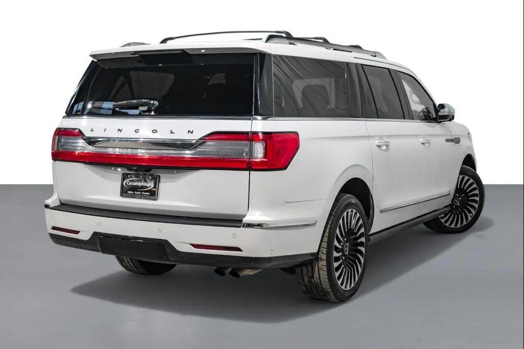 used 2021 Lincoln Navigator car, priced at $39,995