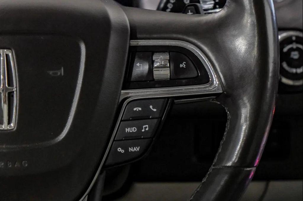 used 2021 Lincoln Navigator car, priced at $39,995