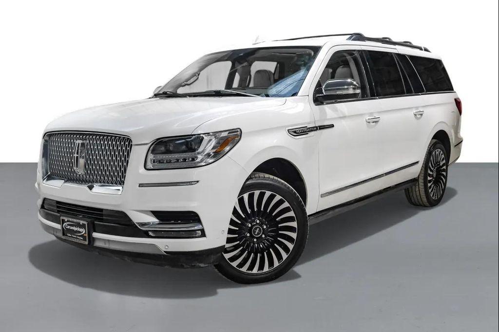 used 2021 Lincoln Navigator car, priced at $39,995